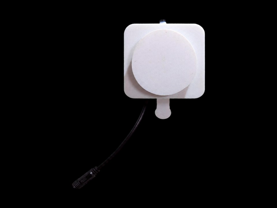 Underside of ToadTurret Lite showing the connector at the end of the power lead
